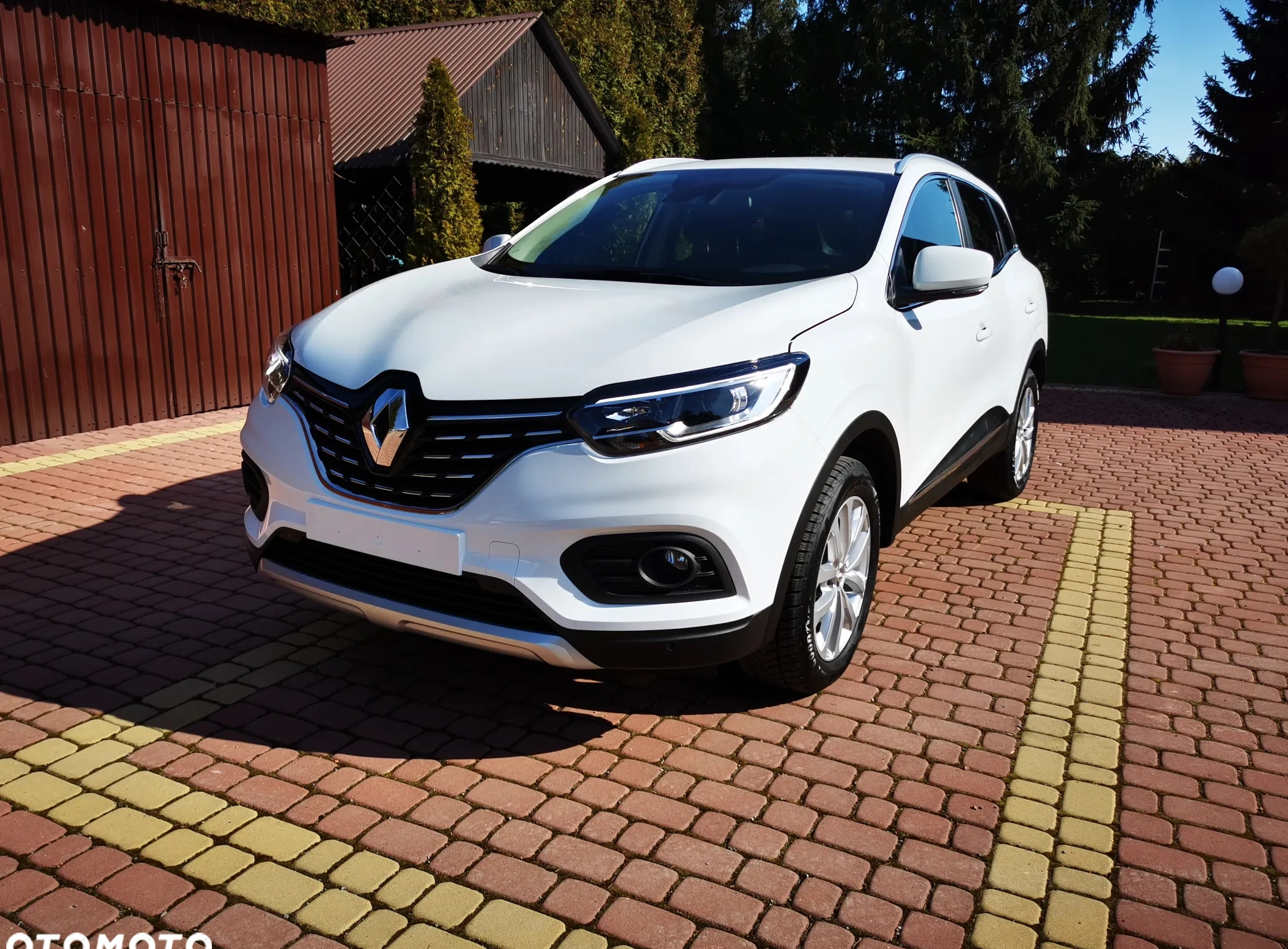 Renault Kadjar cena 64900 przebieg: 31400, rok produkcji 2019 z Rzgów małe 172